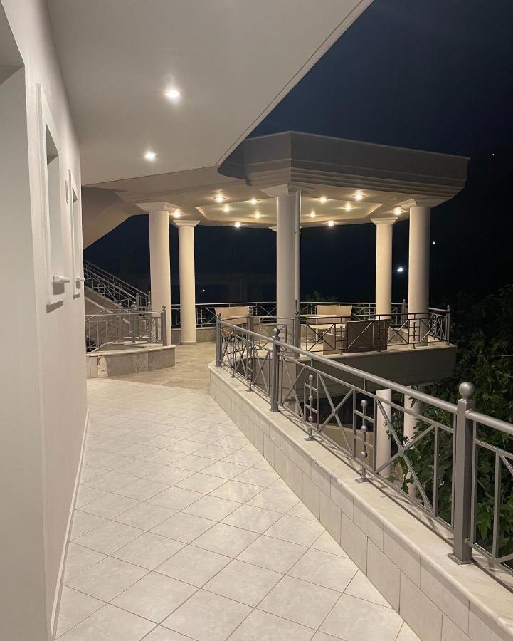 Apartment Staikos *