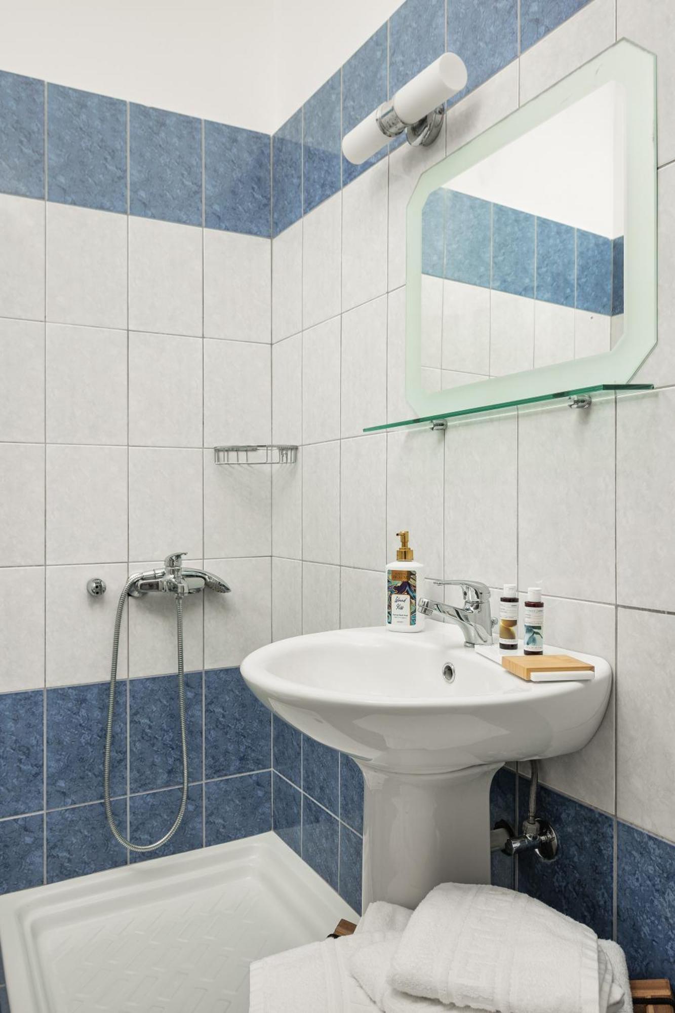Apartment Staikos *